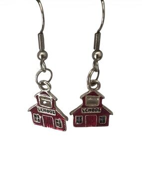 5/$25 Vintage 90s/Y2K Schoolhouse Charm Drop Earrings in Red and Silver